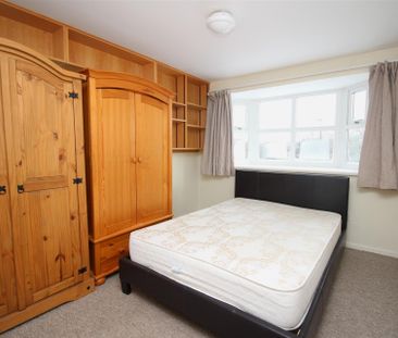 2 bedroom Flat to rent in Kielder Close, Killingworth, Newcastle Up... - Photo 5