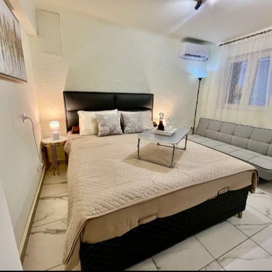 Studio/Γκαρσονιέρα για ενοικίαση - Κυψέλη, - Φωτογραφία 1