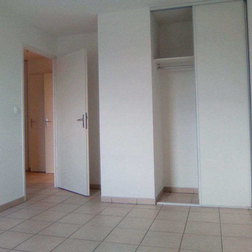 location Appartement T4 DE 87.34m² À ST ESTEVE - Photo 1