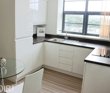 Flat to rent on - Photo 3