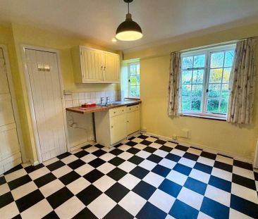 3 bedroom semi-detached house to rent - Photo 2