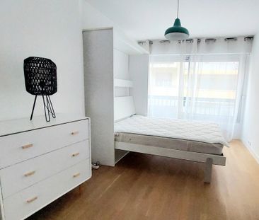 Location Appartement 3 pièces 74m² NICE 06300 - Photo 3