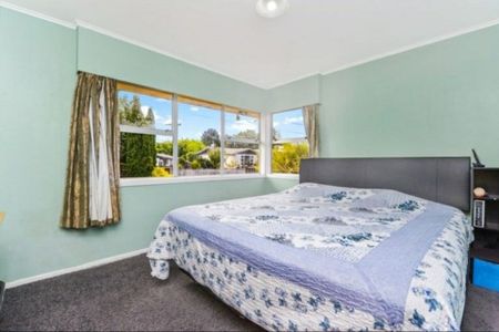 4 Bedroom house in Silverdale - Photo 4