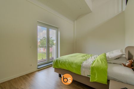Recente woning in het centrum van Sint-Eloois-Winkel met 4 slaapkamers - Photo 3
