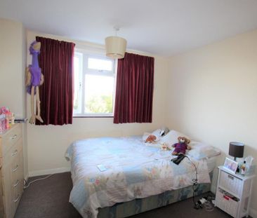 5 bedroom semi-detached house to rent - Photo 3