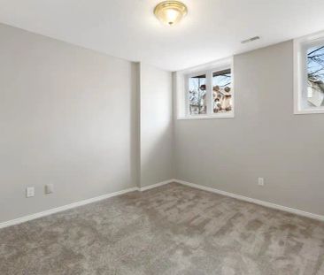 Jubilee Townhomes — Townhouse (2 bedroom) available at Hathaway Dri... - Photo 4