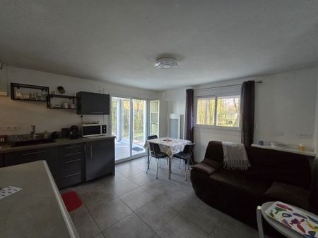 Location Appartement 2 pièces 27m² GRADIGNAN 33170 - Photo 2