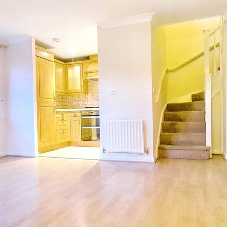 2 bed terraced house to rent in Bluebell Court, Bishops Cleeve, GL52 - Photo 1