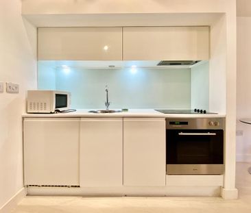 Studio to rent - Photo 6