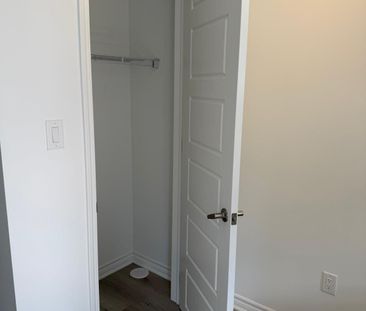 For Lease - 59 PEAREN Lane, Barrie, Ontario - Photo 1