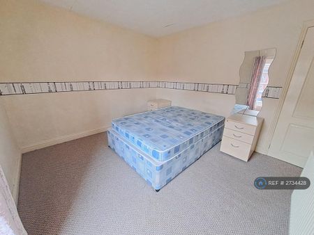2 bedroom terraced house to rent - Photo 3