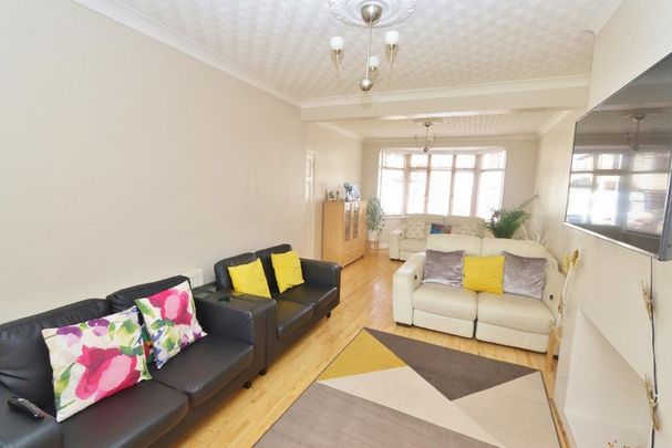 3 bedroom terraced house to rent - Photo 1