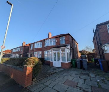 4 bedroom private hall to rent - Photo 3