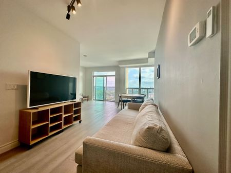 For Lease - 8 Park Road Unit# PH 3705, Toronto, Ontario - Photo 2
