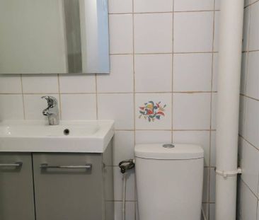 Location Appartement 1 pièce 29m² CHERBOURG-EN-COTENTIN 50100 - Photo 2