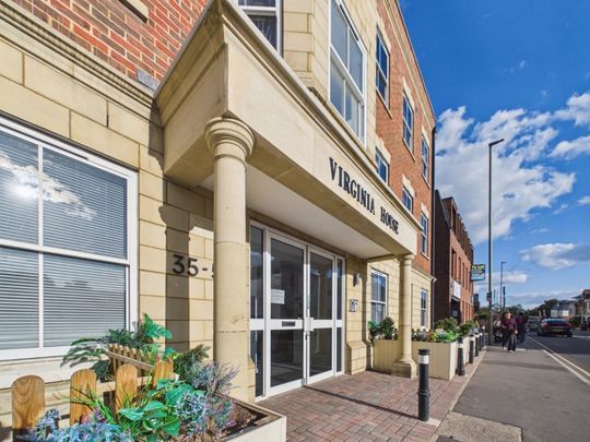 Virginia House, 35-51 Station Road, Egham,TW20 - Photo 1
