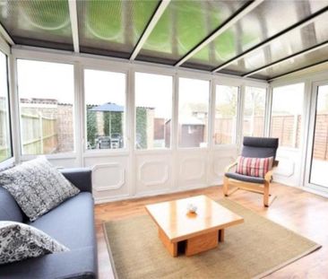 1 bedroom in a house share to rent - Photo 4