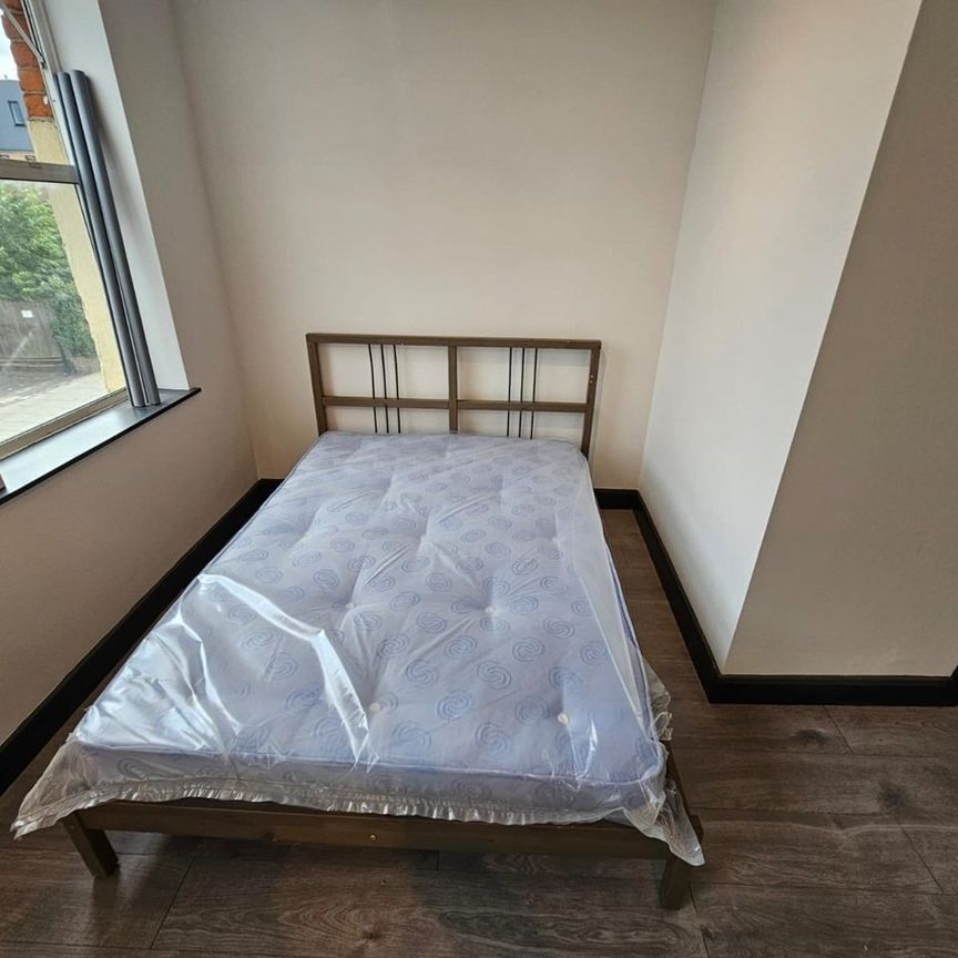 Studio Flat, South Ealing Road, W5 - Photo 1