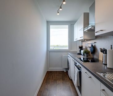 Furnished 2-room apartment with mountain view - Photo 5