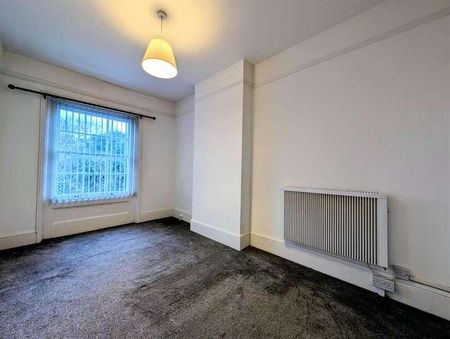 Clarence Square, Cheltenham, GL50 - Photo 5