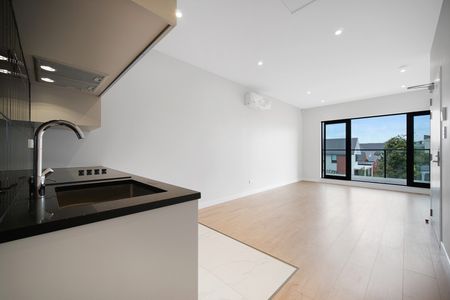 NEWLY built sunny one bedroom apartment in Hobsonville - Photo 3