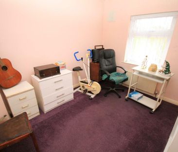 2 bedroom semi-detached house to rent - Photo 4