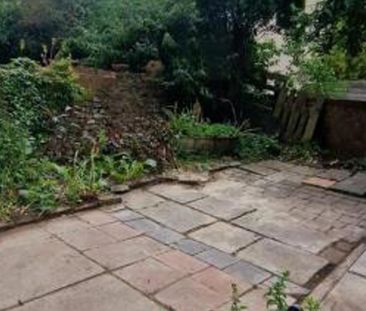 Well-presented two bed maisonette in Montpelier, within walking dis... - Photo 2