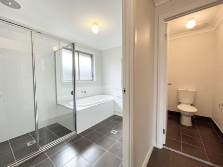 Modern Family Home! - Photo 5