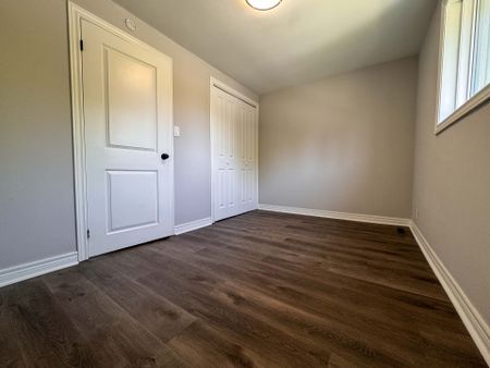 For Lease - 840 Alice Street, Woodstock, Ontario - Photo 5