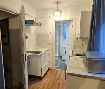Studio to rent - Photo 6