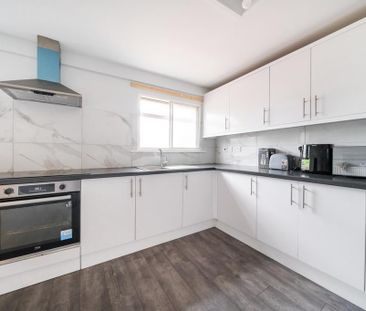 1 bedroom in a house share to rent - Photo 6