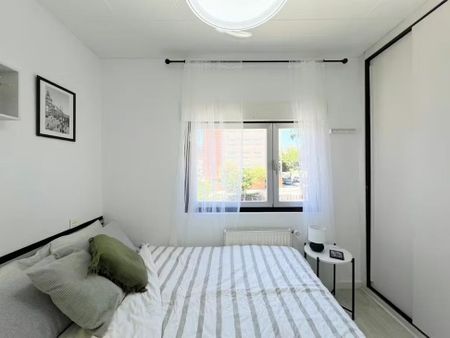 Calle Labajos, Madrid, Community of Madrid 28034 - Photo 3