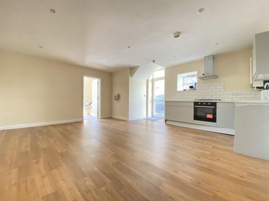 2 bedroom ground floor maisonette to rent - Photo 1