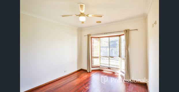 Peaceful, Well-Loved Home in Quiet Mildura Location - Photo 1