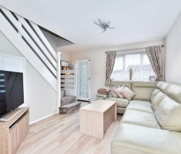 2 bedroom end of terrace house to rent - Photo 2