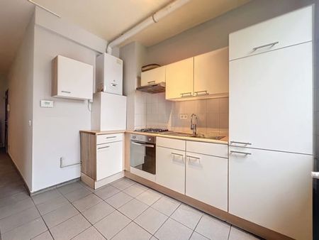 Appartement te huur - Foto 2