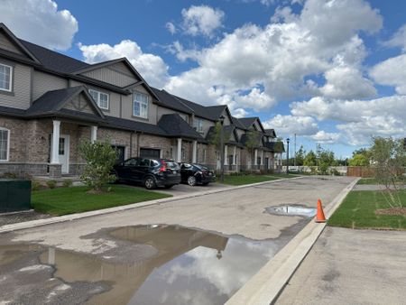 For Lease - 397 Garrison Road Unit# basement, Fort Erie, Ontario - Photo 2