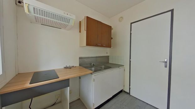 Location Appartement 1 pièce 33m² POITIERS 86000 - Photo 1
