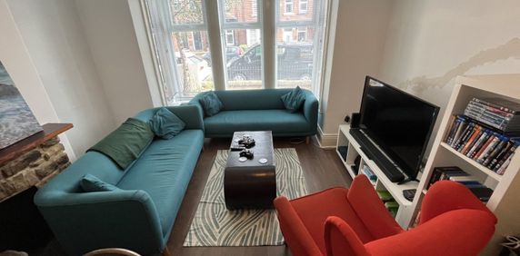 6 bedroom terraced house to rent - Photo 2
