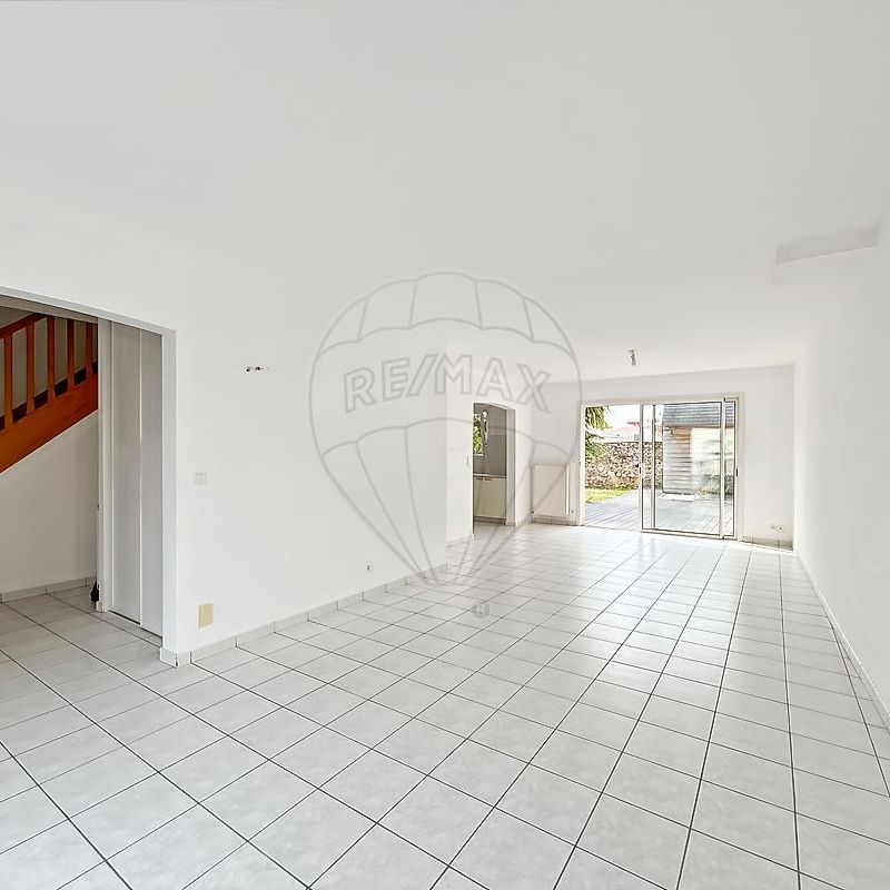Location Maison 6 pièces 131m² SAUTRON 44880 - Photo 1