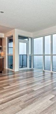 Incredible 1 Bedroom Corner Suite with City Views in Downtown Toronto - Photo 1