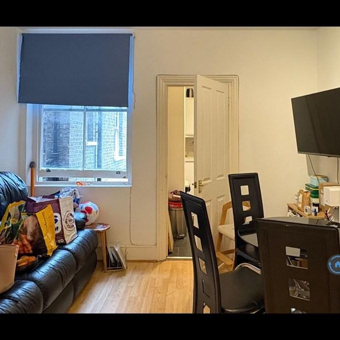 2 bedroom flat to rent - Photo 1