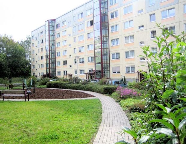 Alles wird neu - tolle 3-Raumwohnung in grüner Lage - Photo 1