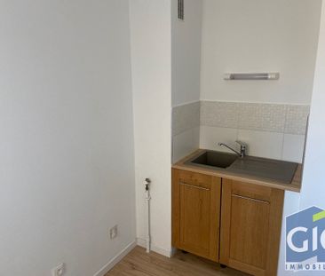 Location Appartement 1 pièce 26m² - Photo 5