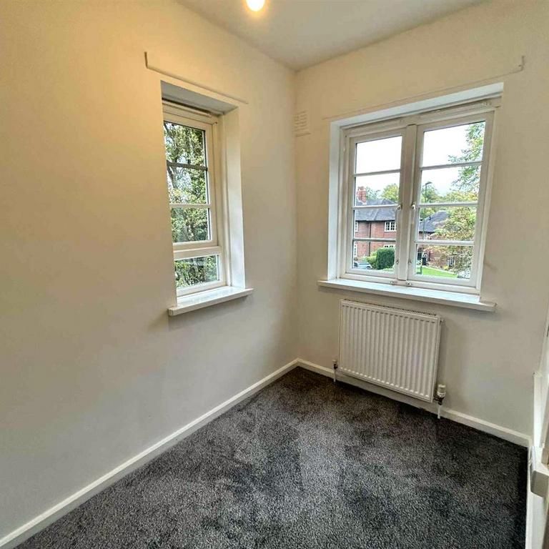 3 bedroom semi-detached house to rent - Photo 1