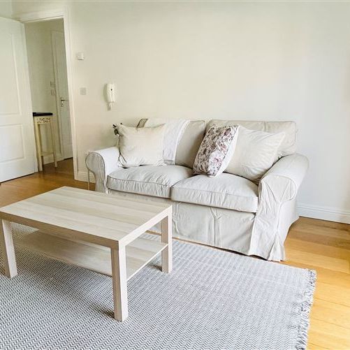 Apartment 83, Kerrymount, Castle Court, Kilgobbin Wood, Dublin 18, Dublin, D18NW61 - Photo 1