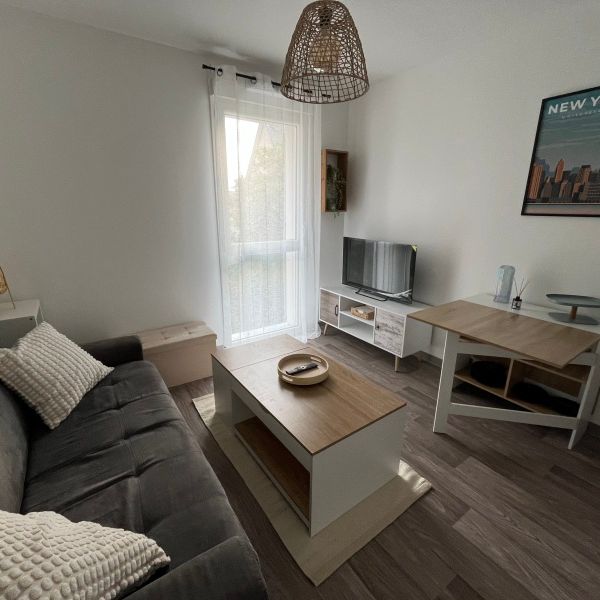 Location Appartement 1 pièce 19m² FRANQUEVILLE ST PIERRE 76520 - Photo 1