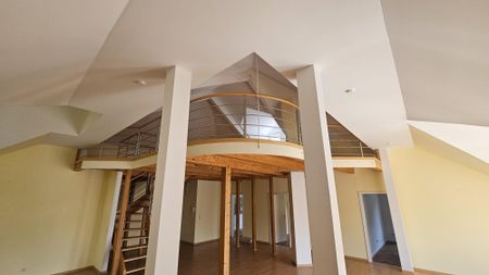 VERMIETUNG EINER KOMFORTABLEN 3–ZIMMER-ALTBAUWOHNUNG IN Bückeburg, Nähe Schlosspark - Photo 3