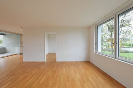 Modern 3.5-room apartment on the ground floor in a central location - Foto 3