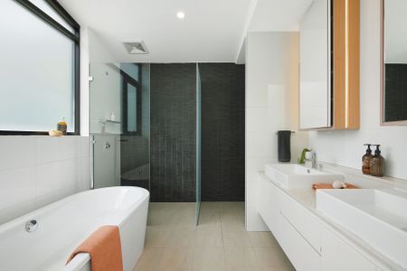 Three Bedroom Terrace with Garage Parking - Offered Unfurnished - Photo 5